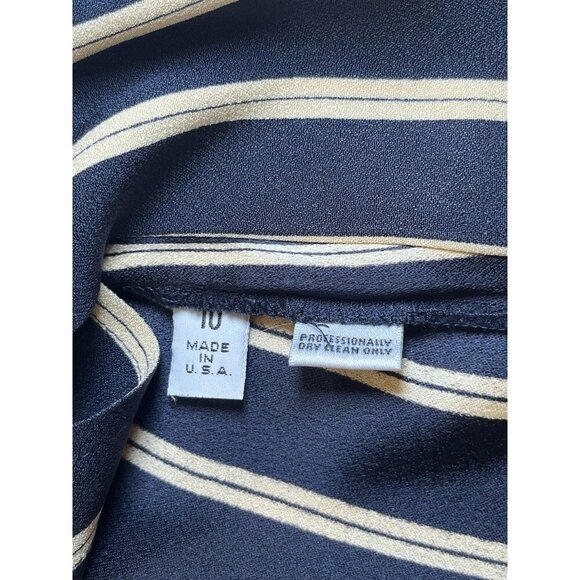St. John Collection Women’s Striped Navy And Cream Dress Shirt Size 10 - Picture 6 of 6